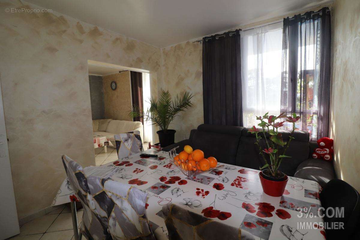 Appartement à MONTELIMAR