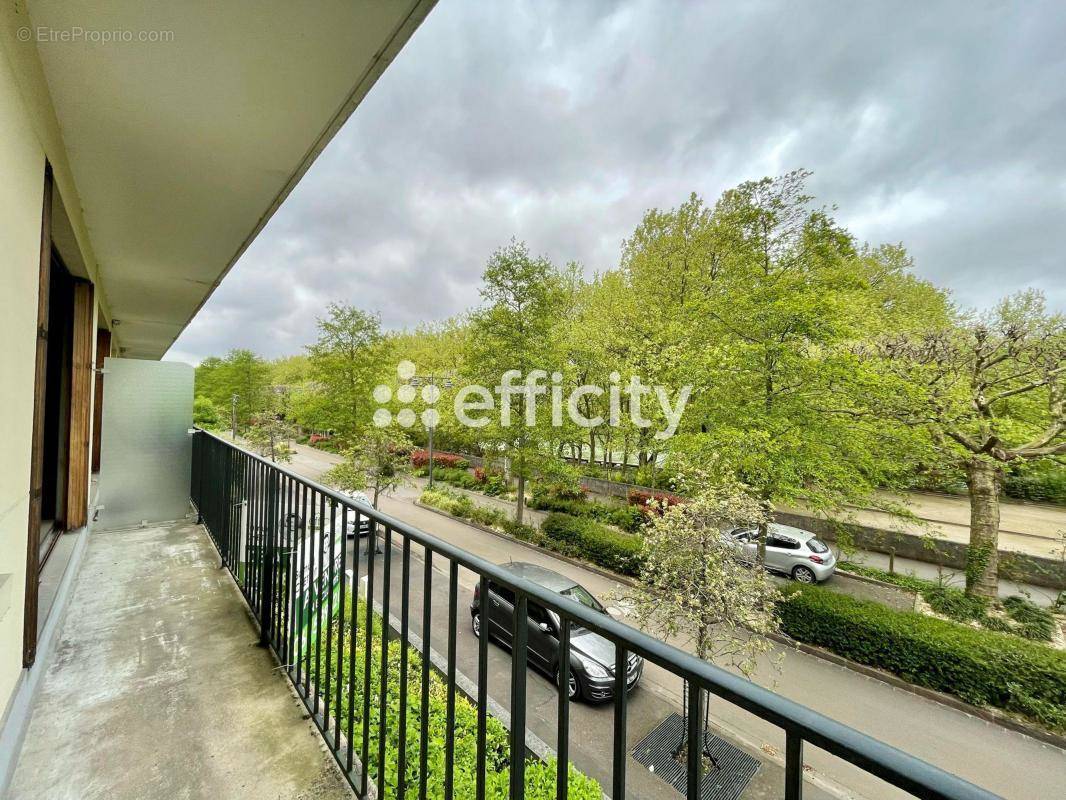 Appartement à MAISONS-ALFORT