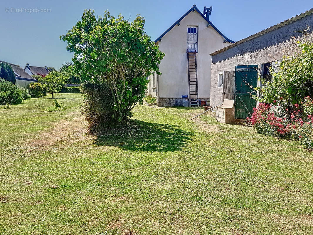 Terrain à SAINT-BRIAC-SUR-MER