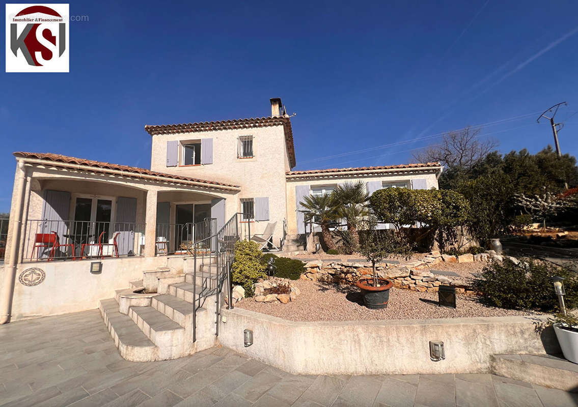 Maison à SEILLONS-SOURCE-D&#039;ARGENS