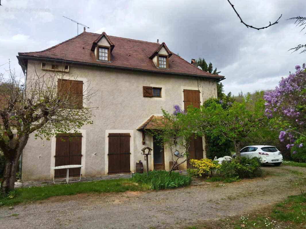 facade avant - Maison à CATUS