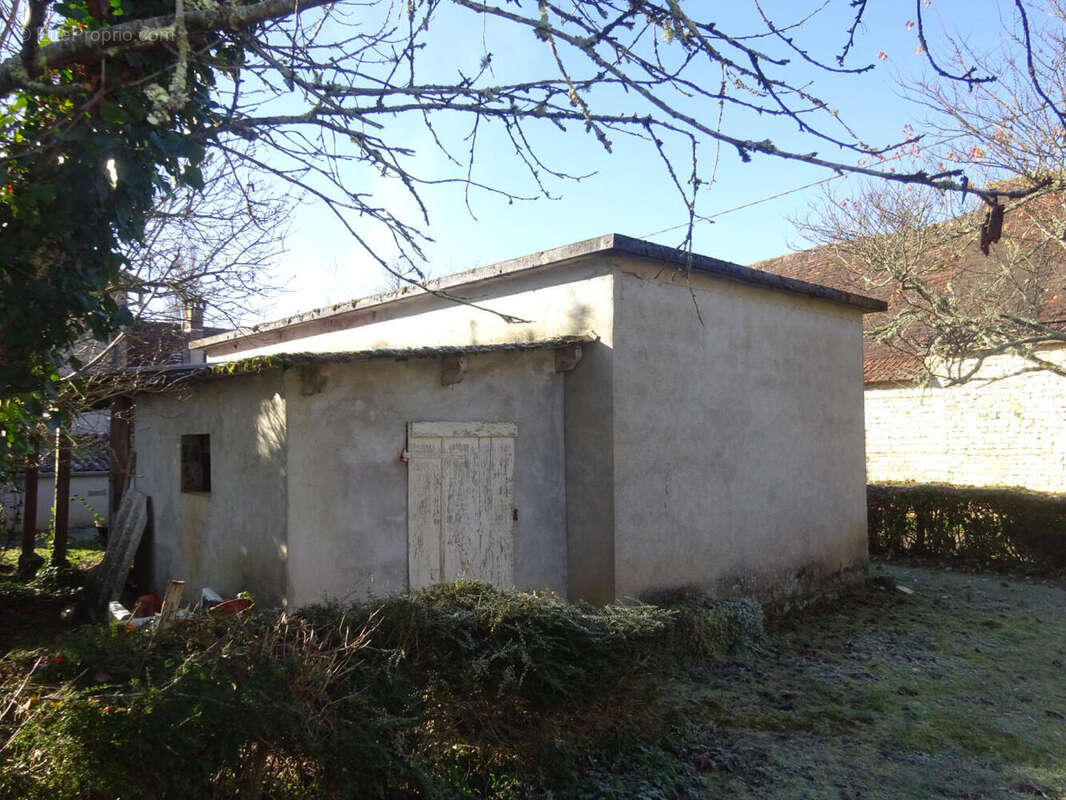 local - Maison à CATUS