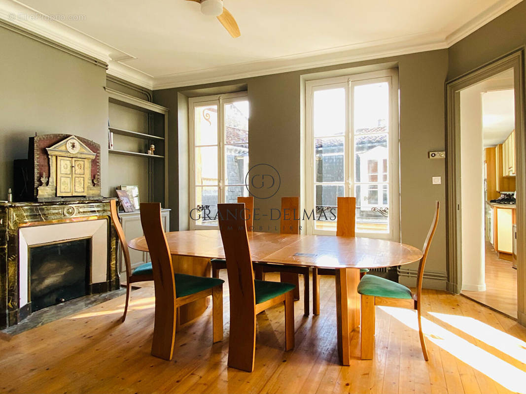 Appartement à BORDEAUX