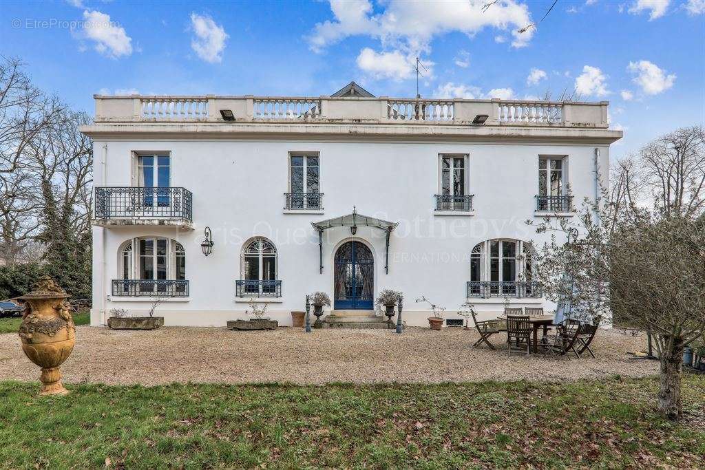 Maison à MAISONS-LAFFITTE