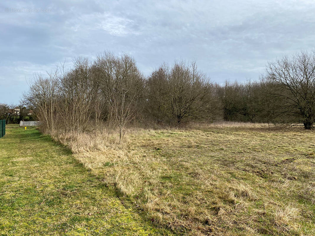 Terrain à DIGOIN