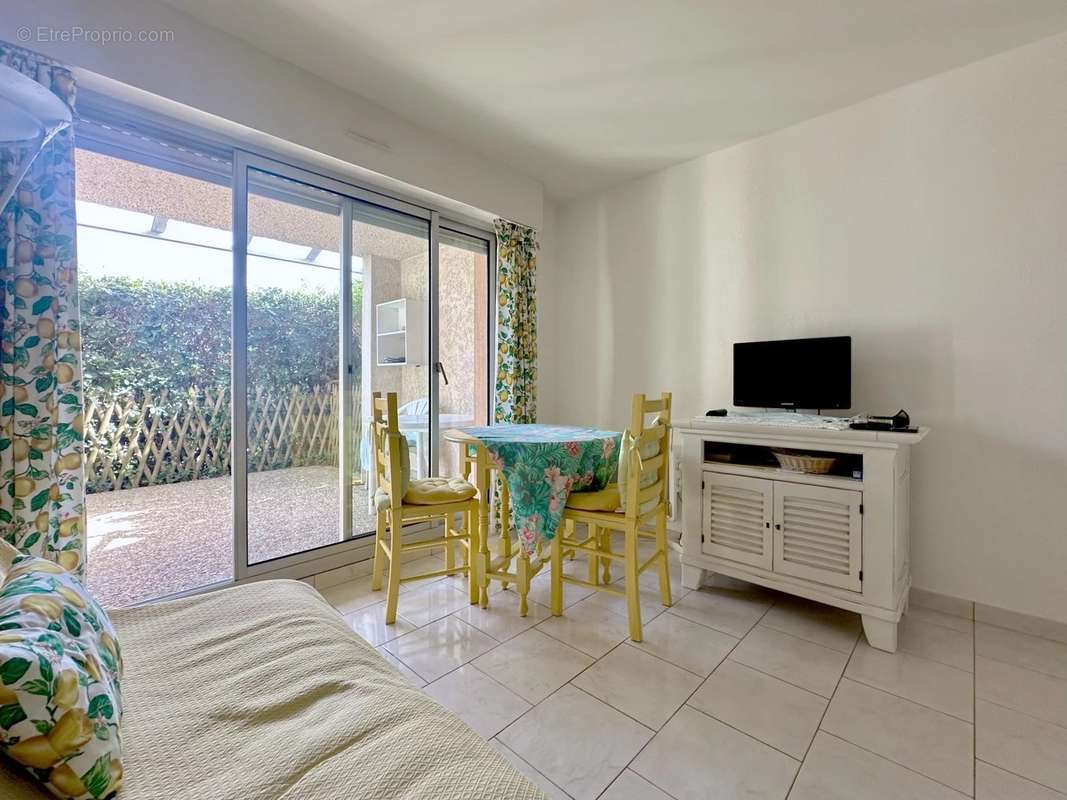 Appartement à VILLENEUVE-LOUBET