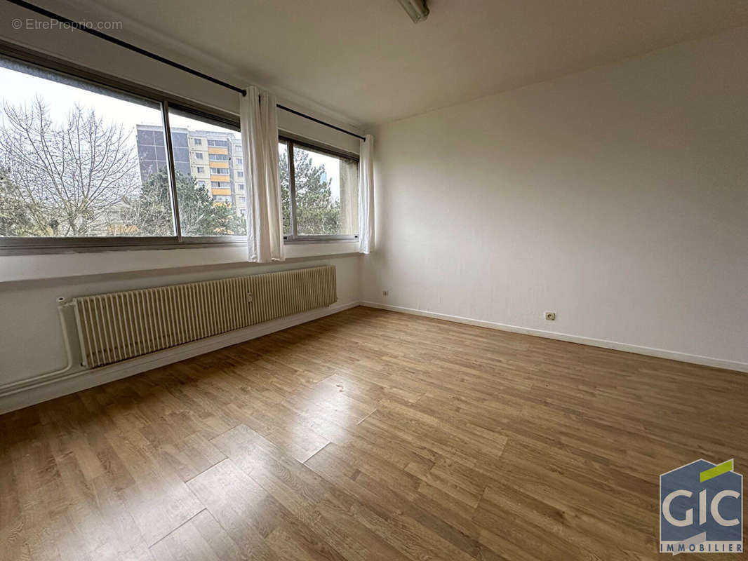 Appartement à HEROUVILLE-SAINT-CLAIR