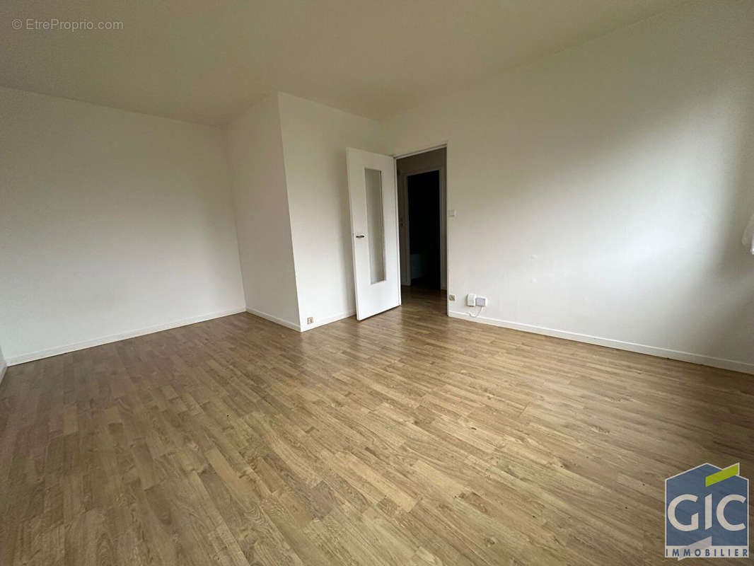 Appartement à HEROUVILLE-SAINT-CLAIR