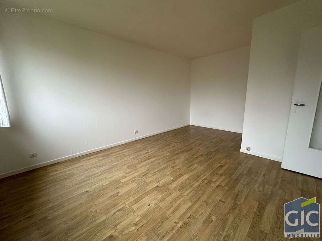 Appartement à HEROUVILLE-SAINT-CLAIR