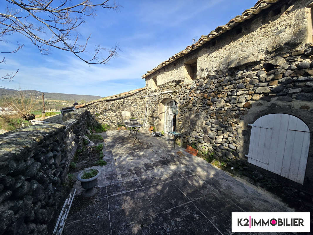 Maison à CHOMERAC