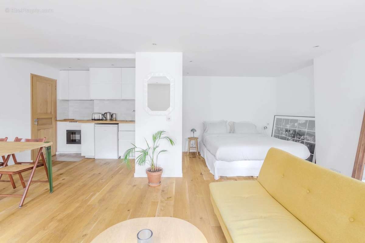 Appartement à PARIS-3E