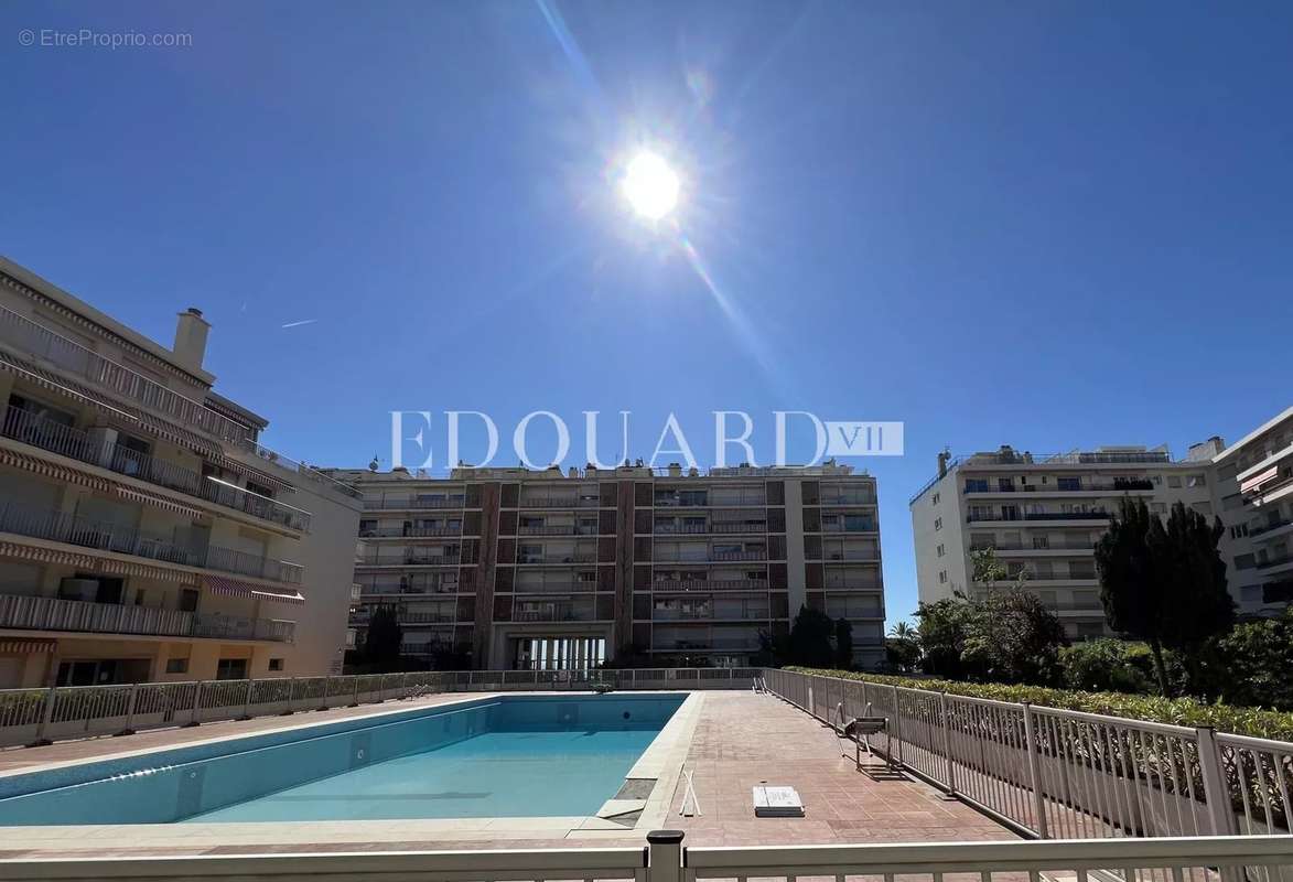 Appartement à ROQUEBRUNE-CAP-MARTIN