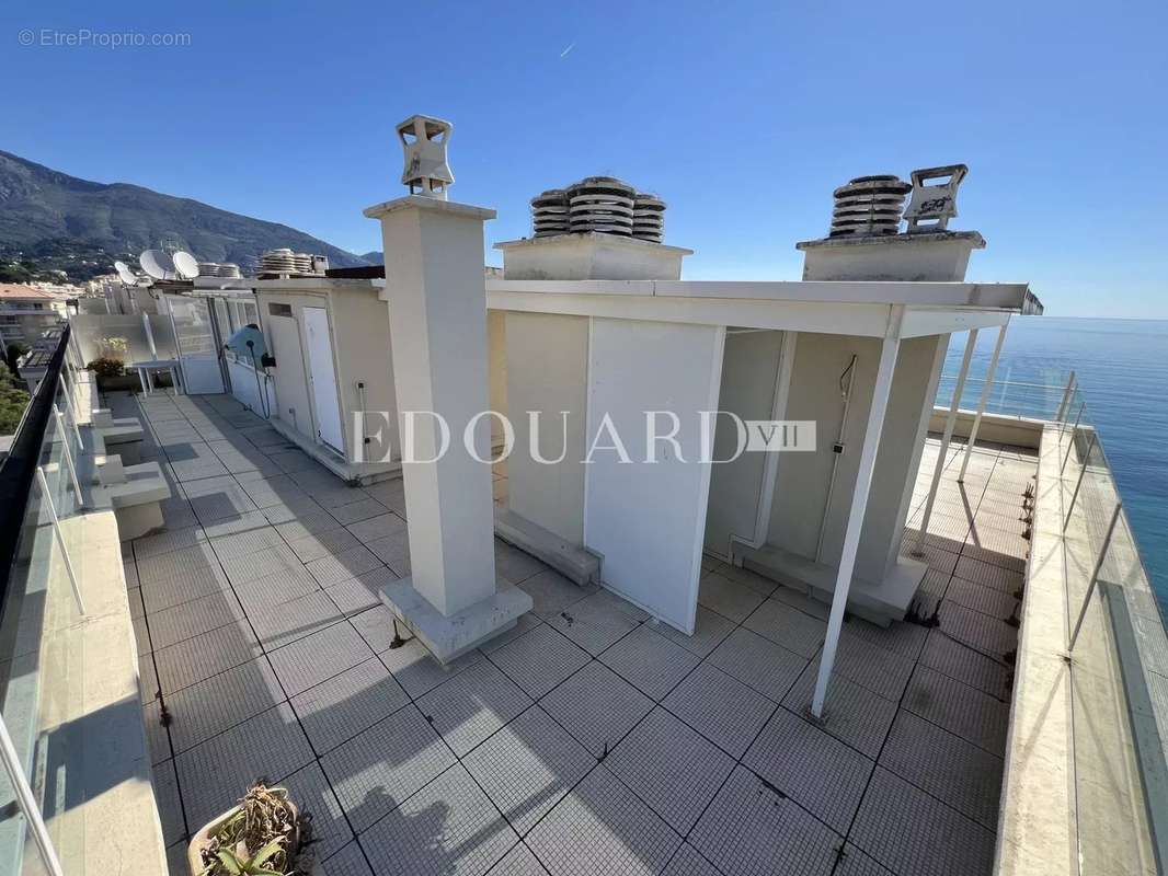 Appartement à ROQUEBRUNE-CAP-MARTIN