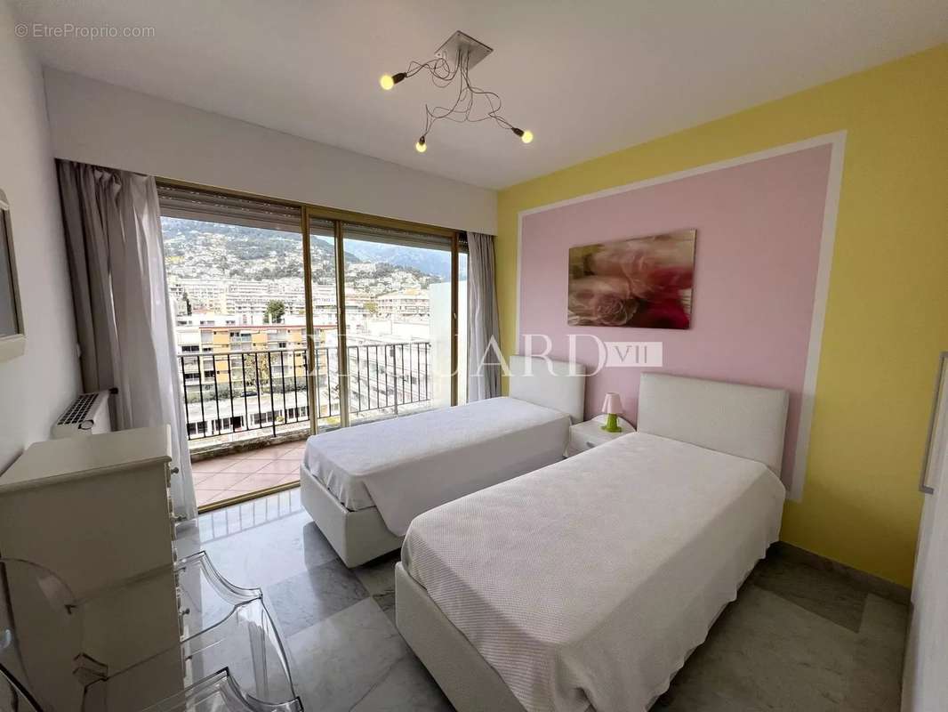 Appartement à ROQUEBRUNE-CAP-MARTIN