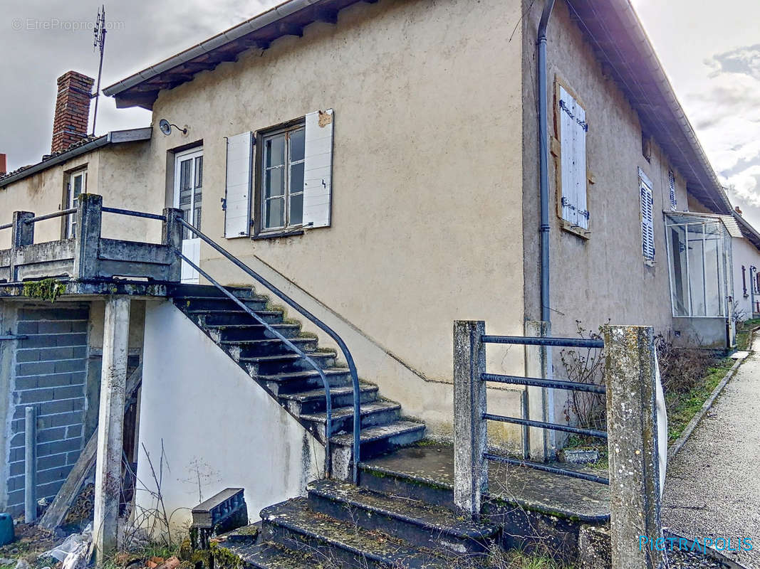 Maison à SALLES-ARBUISSONNAS-EN-BEAUJOLAIS