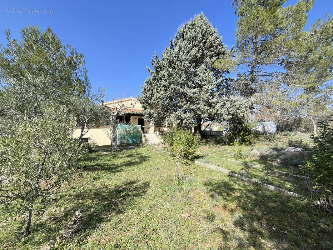 Maison à SAINT-MAXIMIN-LA-SAINTE-BAUME