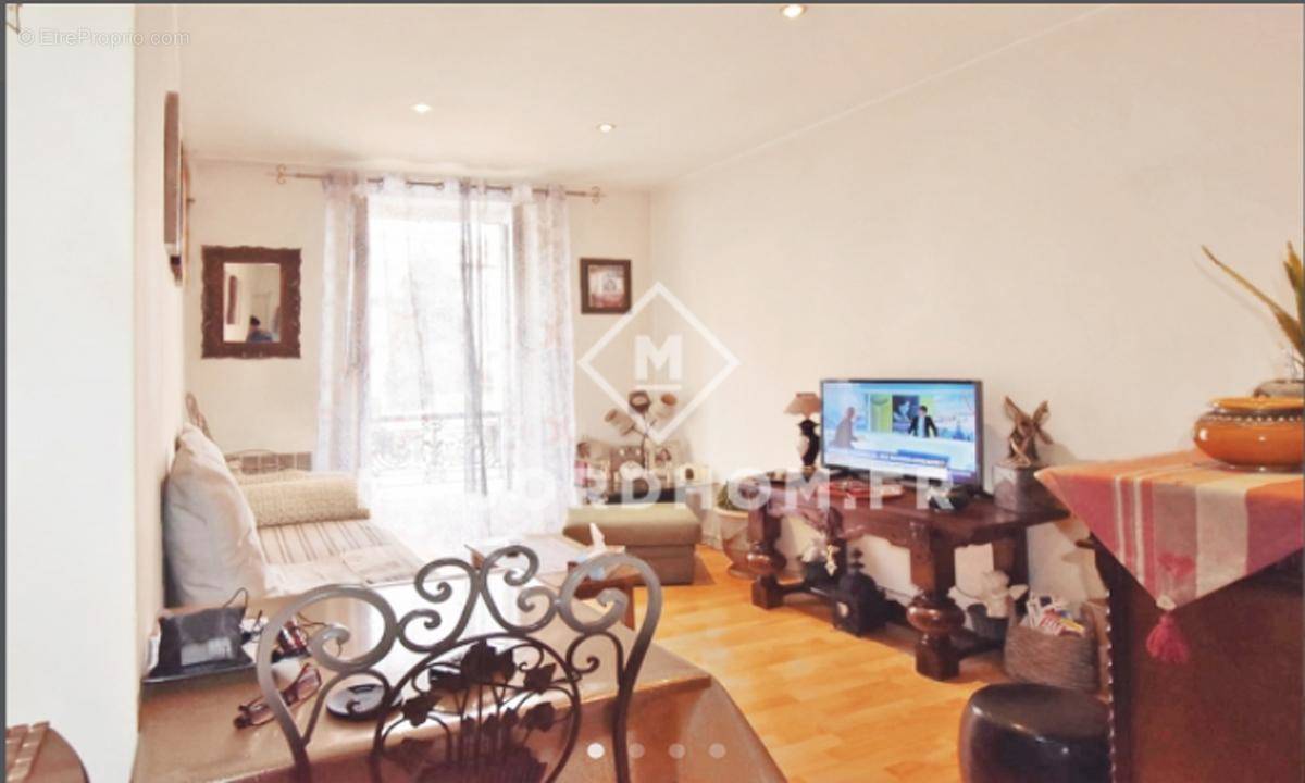 Appartement à MARSEILLE-4E