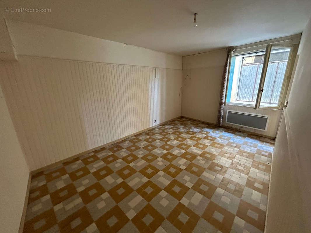 Appartement à SEISSAN