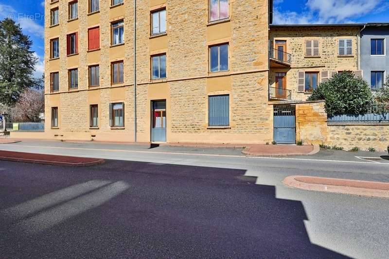 Appartement à PONTCHARRA-SUR-TURDINE