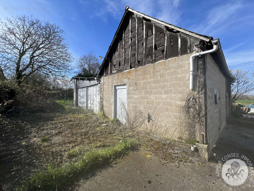 Maison à CREHEN