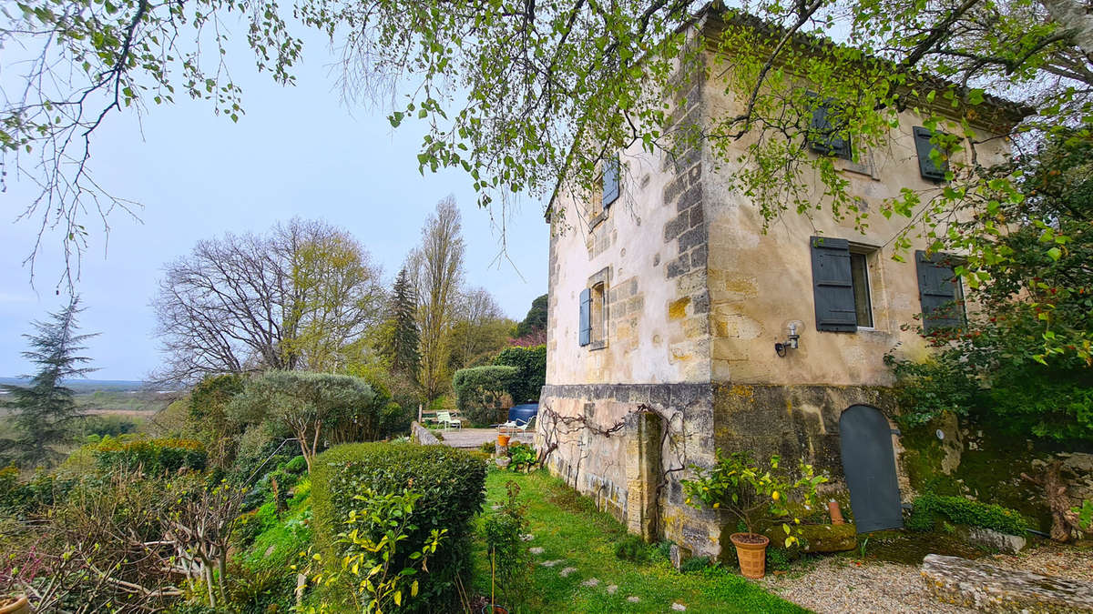 Maison à SAINT-ANDRE-DE-CUBZAC