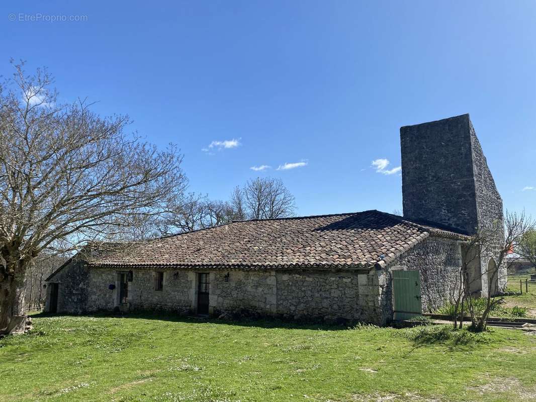 Maison à LAUZERTE