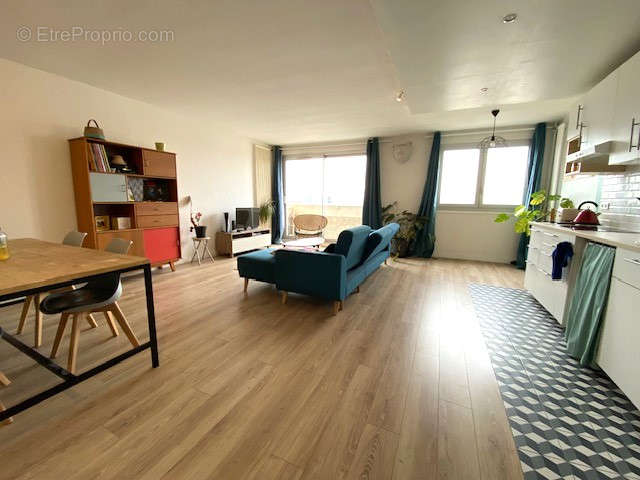 Appartement à CLICHY