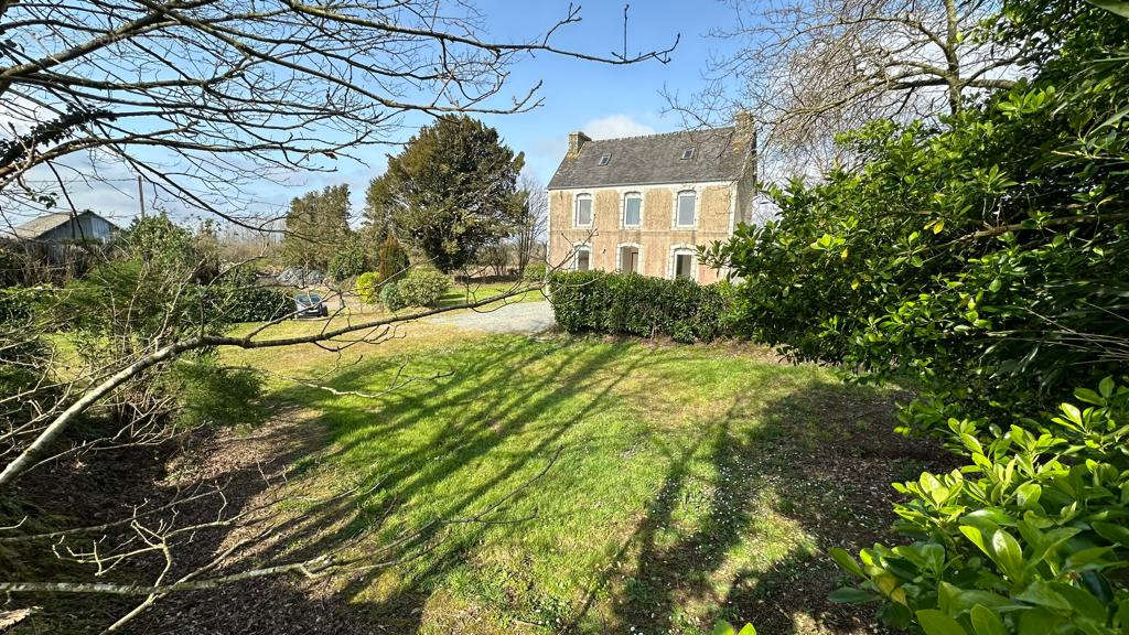 Maison à PLOUGONVEN