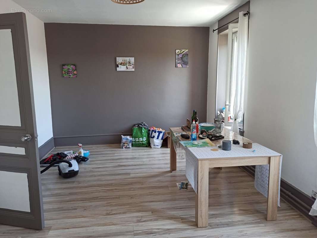 Appartement à HERICOURT