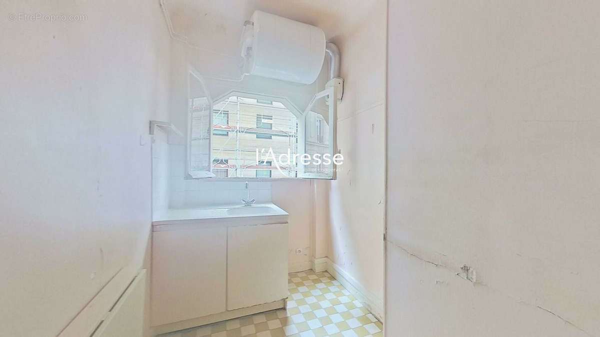 Appartement à PARIS-14E