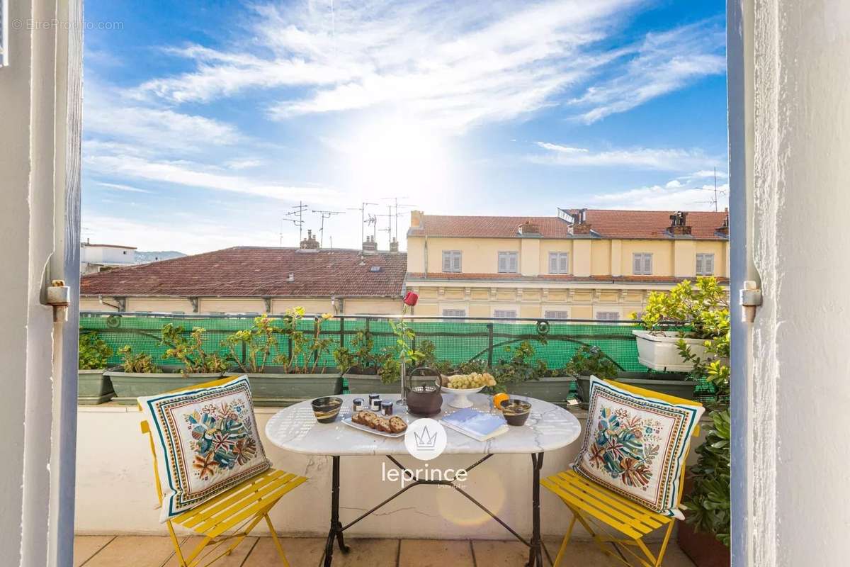 Appartement à NICE