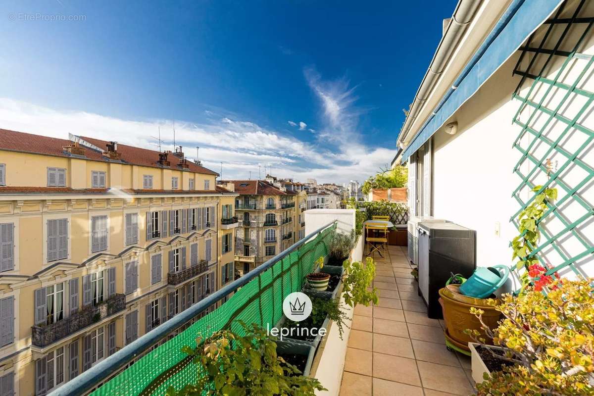 Appartement à NICE