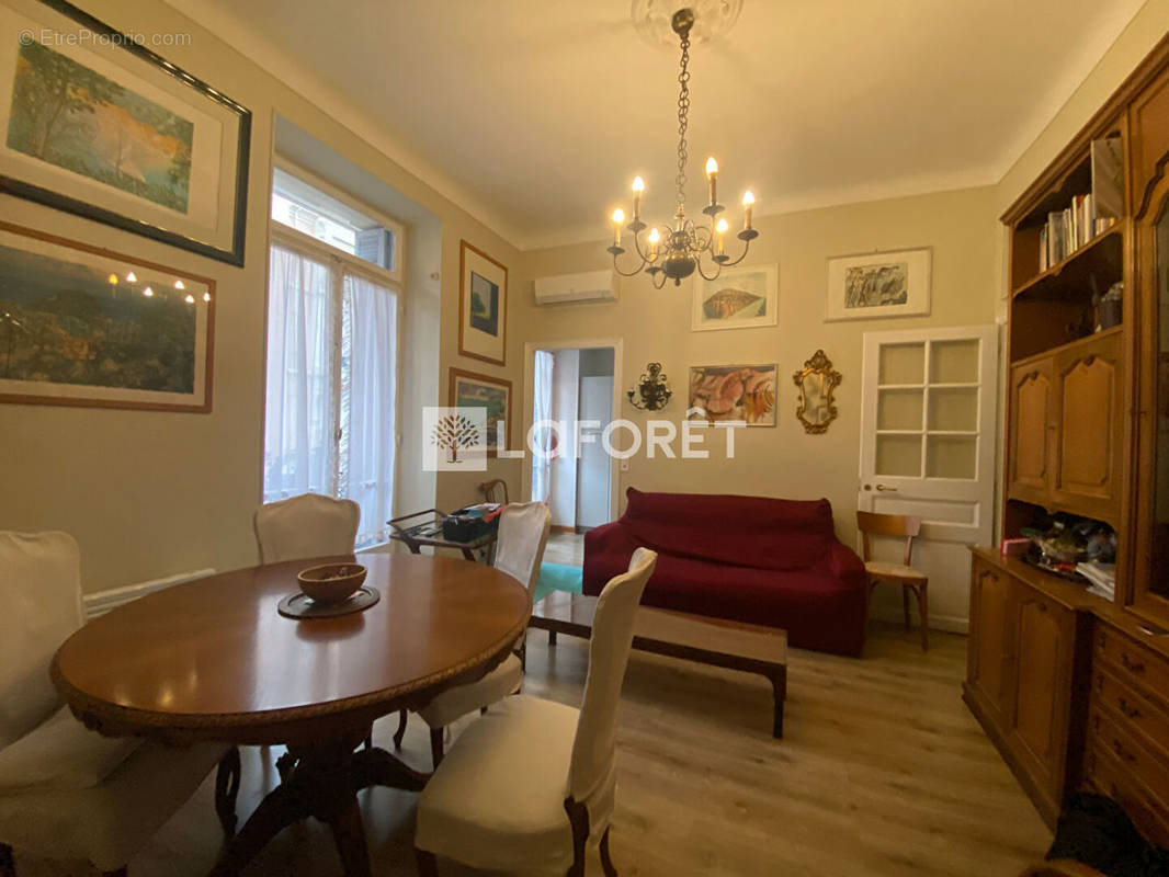 Appartement à MENTON