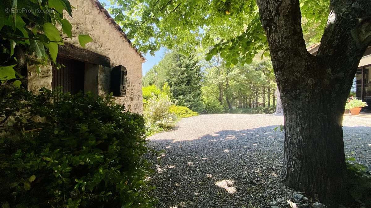 Maison à COURSEGOULES