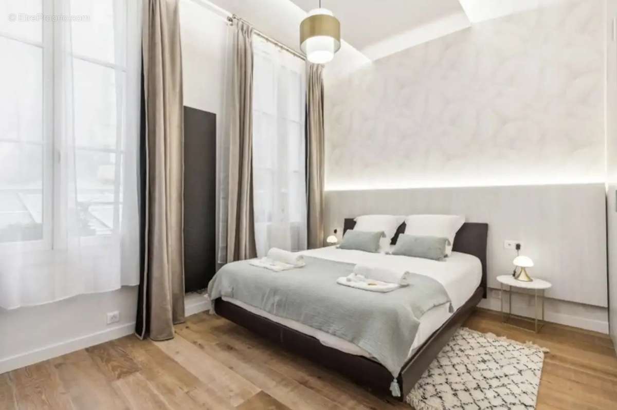 Appartement à PARIS-4E