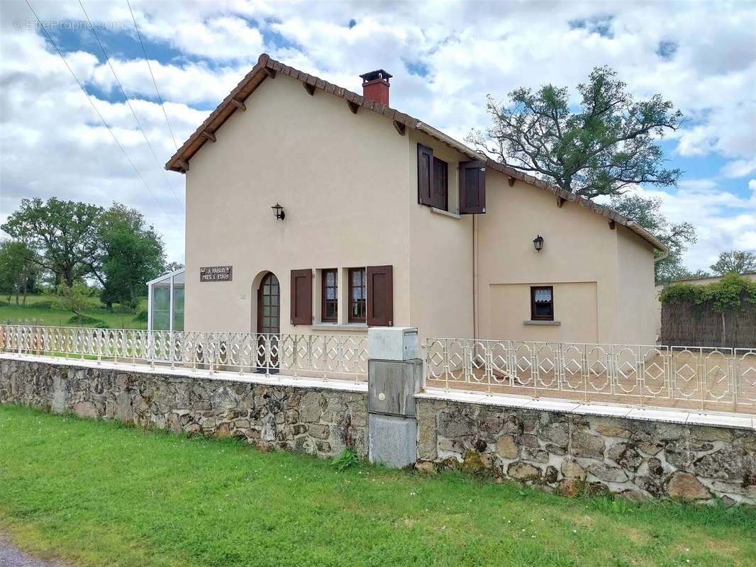 Maison à BRIGUEIL-LE-CHANTRE