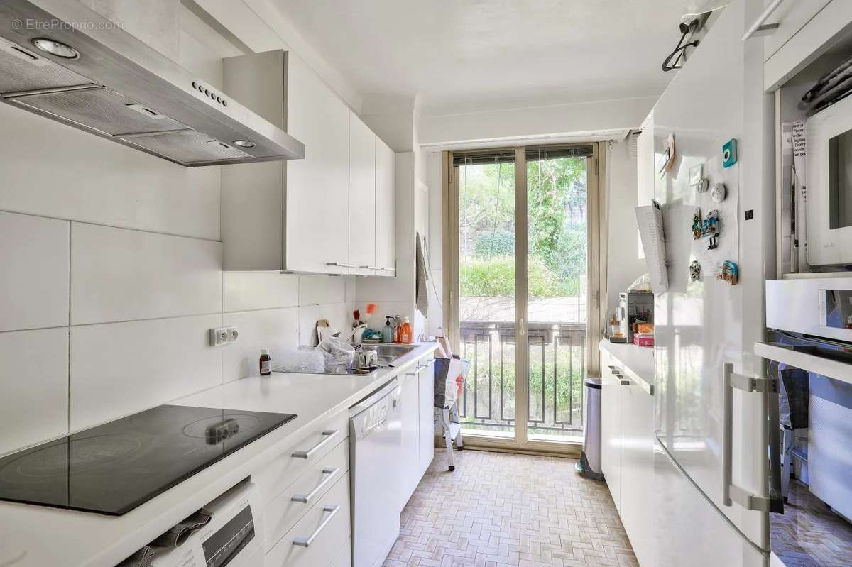 Appartement à PARIS-10E