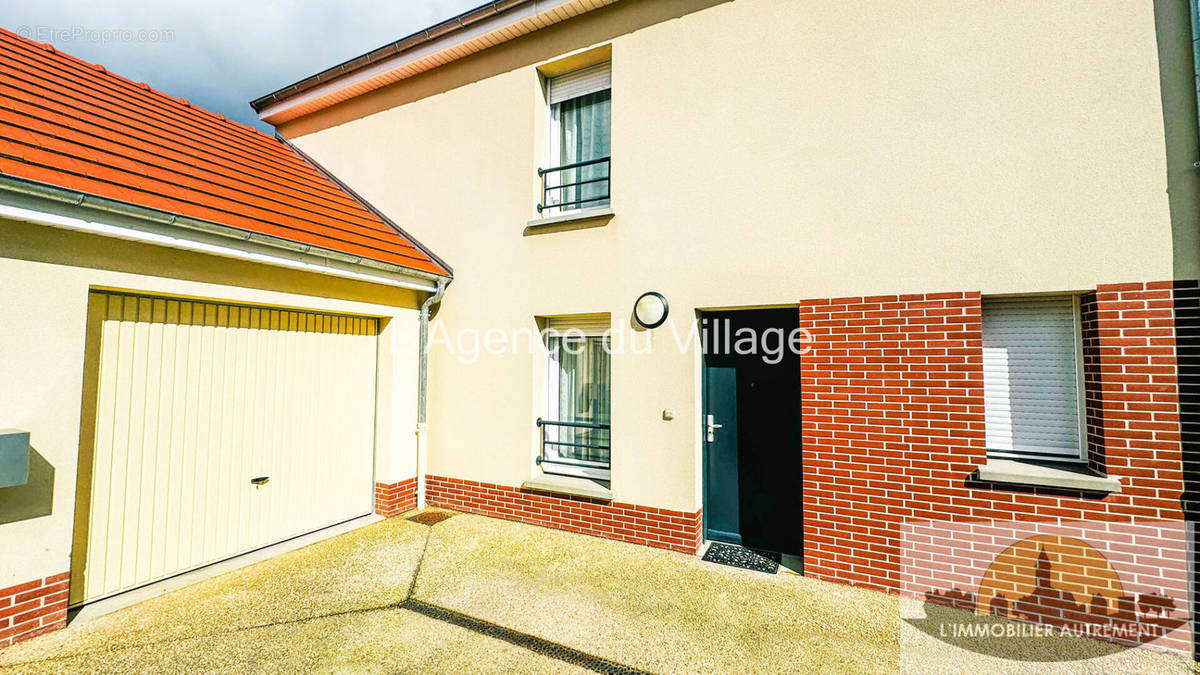 Maison à BEAUVAIS