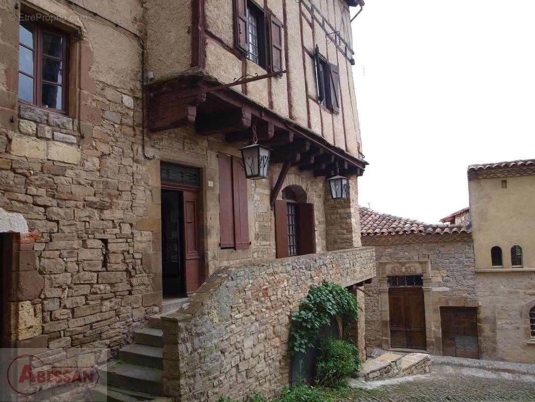 Maison à CORDES-SUR-CIEL