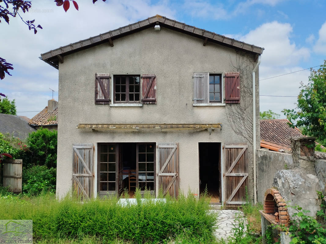 Maison à BENASSAY