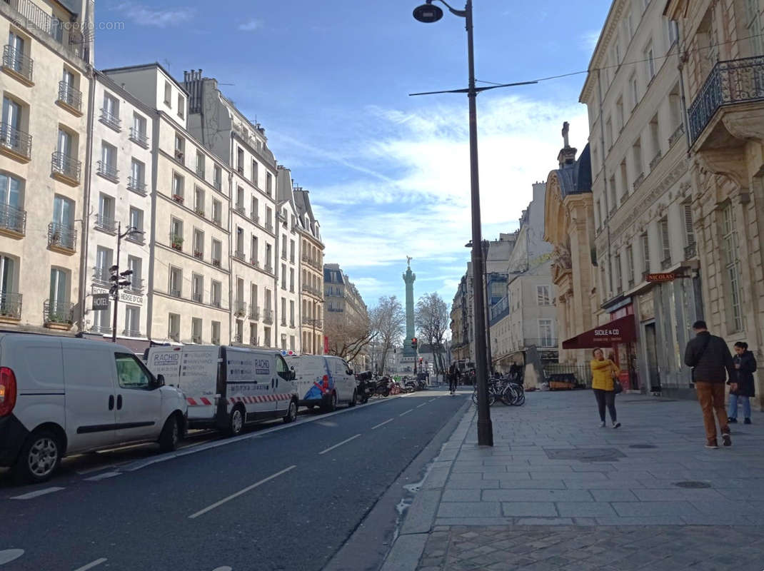 Appartement à PARIS-4E