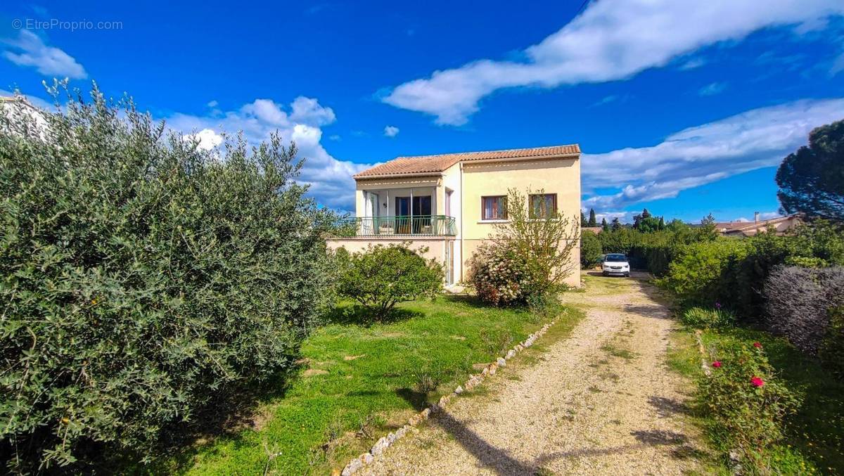 Maison à SAINT-QUENTIN-LA-POTERIE