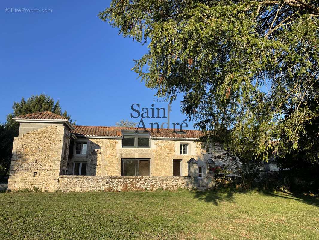 Maison à RONSENAC