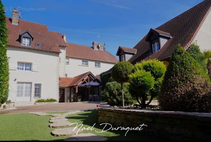 Maison à ORCHAMPS