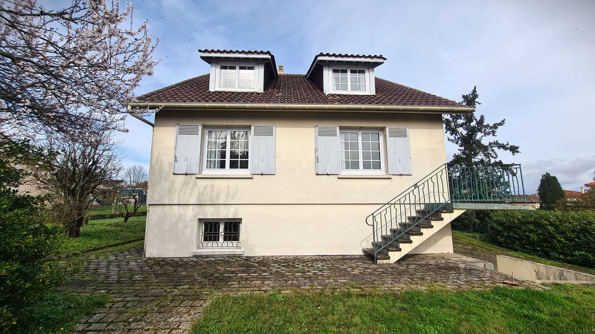 Maison à SAINT-ANDRE-DE-CUBZAC