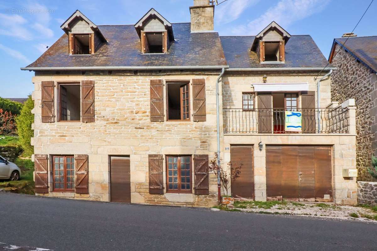 Maison à TREIGNAC