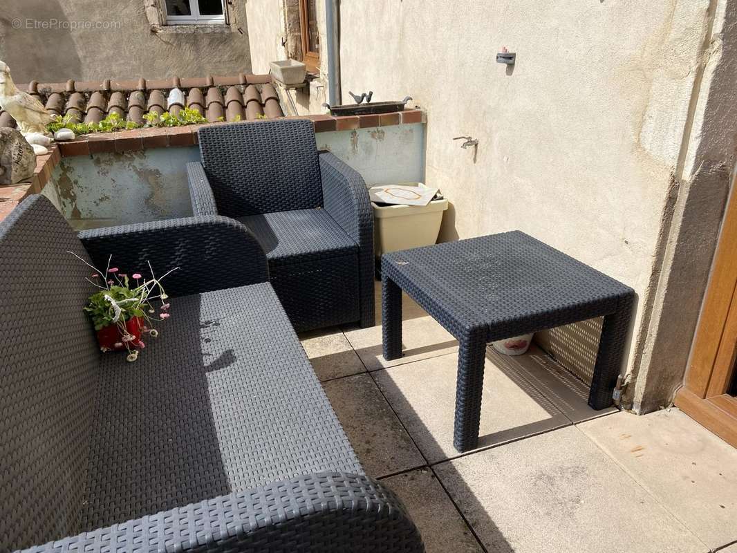 Terrasse - Appartement à SAINT-GENGOUX-LE-NATIONAL