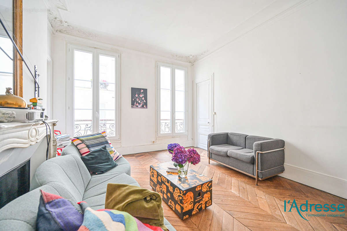 Appartement à PARIS-11E