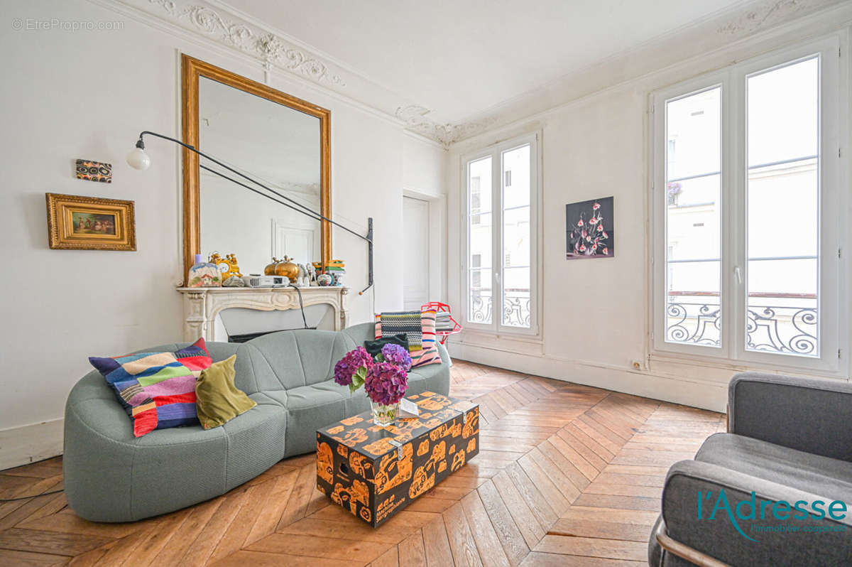 Appartement à PARIS-11E