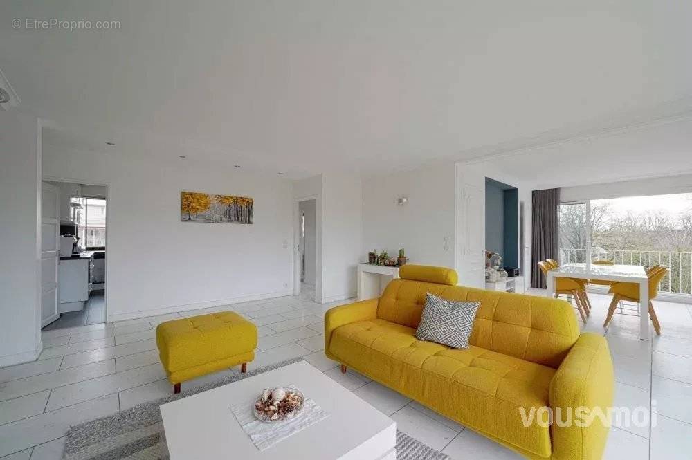 Appartement à NEUILLY-SUR-SEINE